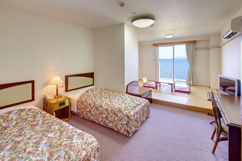 Miyuki Hamabaru Resort Onna Bagian luar foto